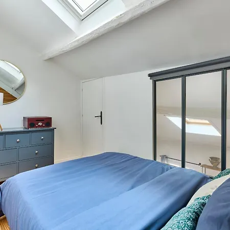 Bastille Avec Mezzanine Par Meyagency Сasa de vacaciones