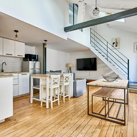 Bastille Avec Mezzanine Par Meyagency