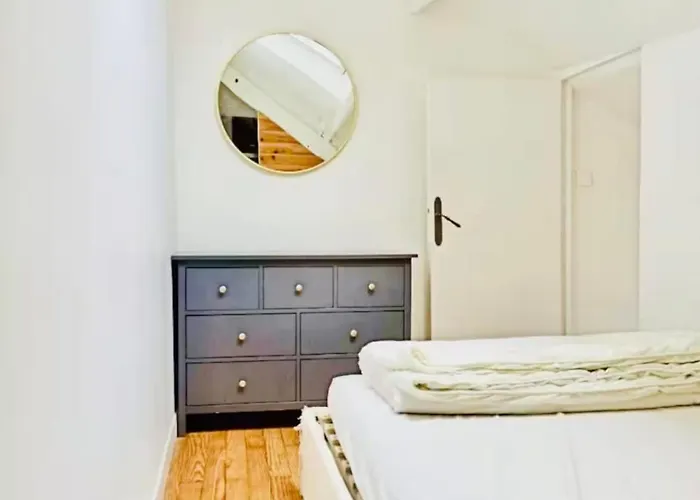 펜션 Duplex Metro 158 Direct Louvre Access